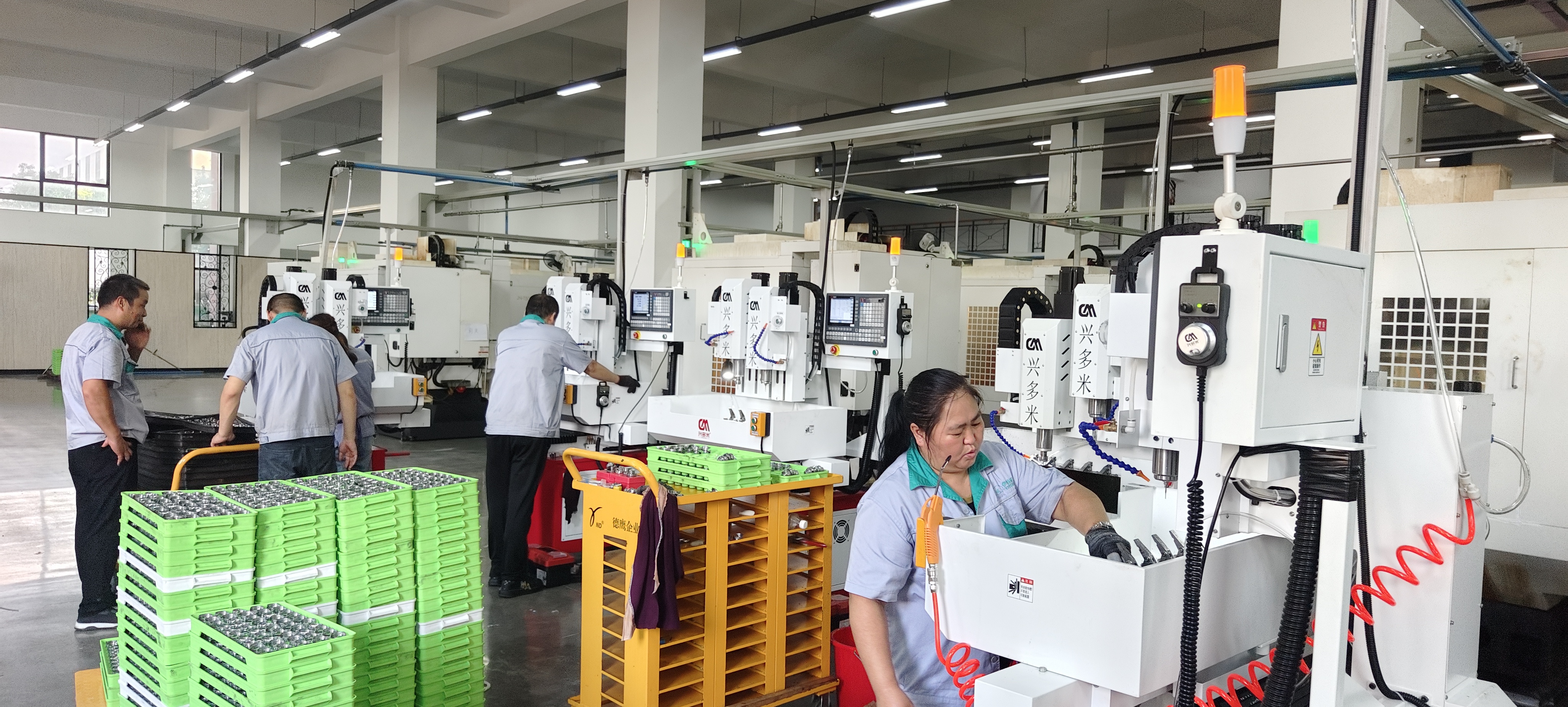 小孔自動鉆孔機